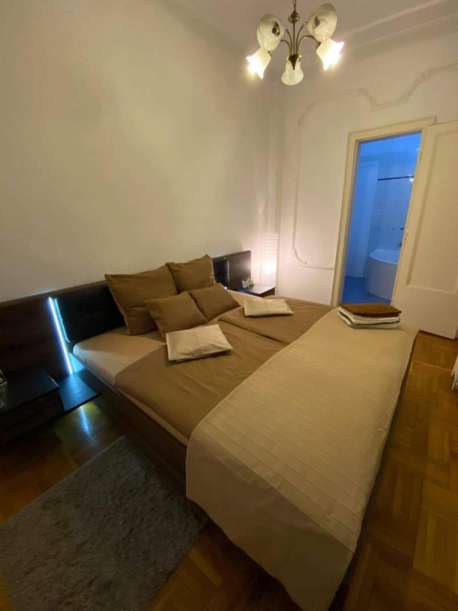 בודפשט Apartment And Rooms Heart Of The City מראה חיצוני תמונה